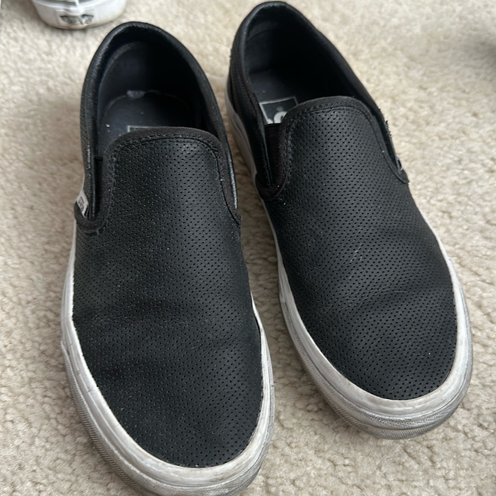 Black leather slide on women’s size 8
